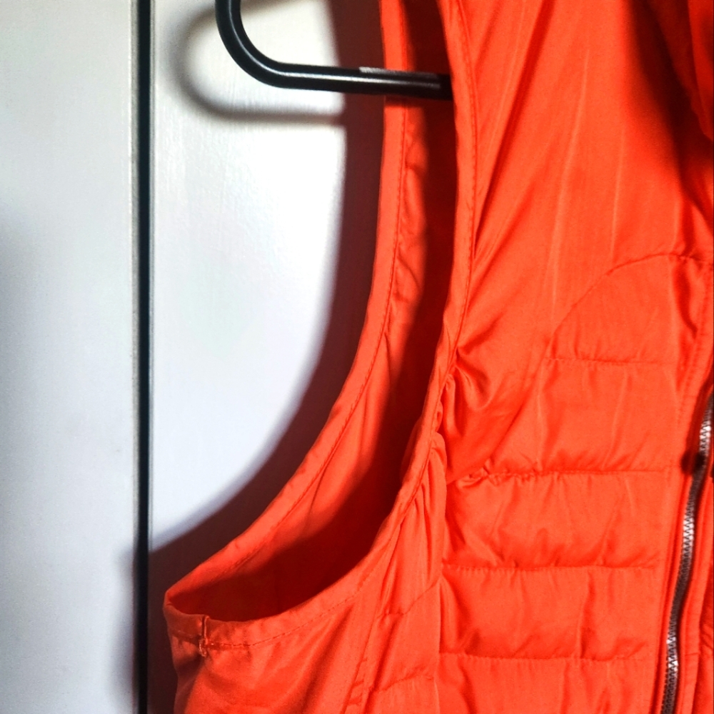 Tangerine Women's Orange Puffer Vest- Womens Size Large - Picture 6 of 10